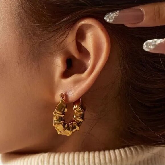 ZARA BAMBOO 18K GOLD FAMOUS DESIGNER HOOP EARRINGS - Picture 2 of 7